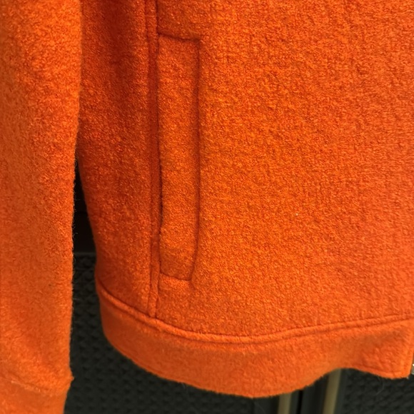 TAHARI. Orange Jacket Size Medium
Brand new - Picture 4 of 5